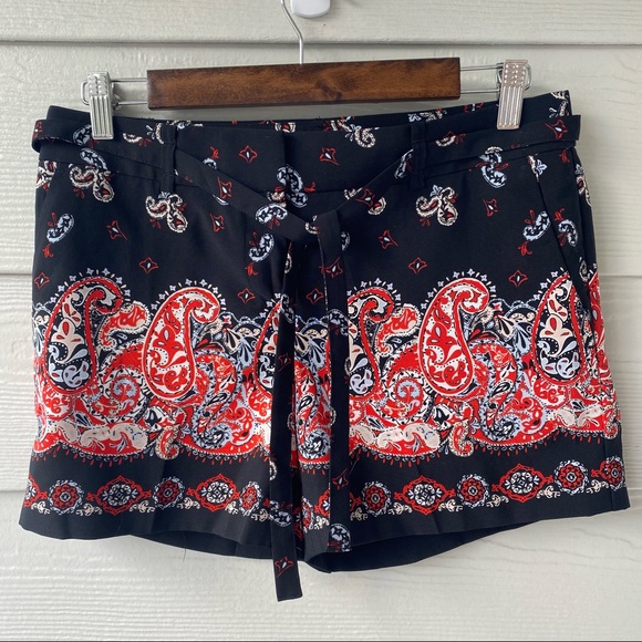 LOFT Pants - LOFT Paisley Riviera Shorts